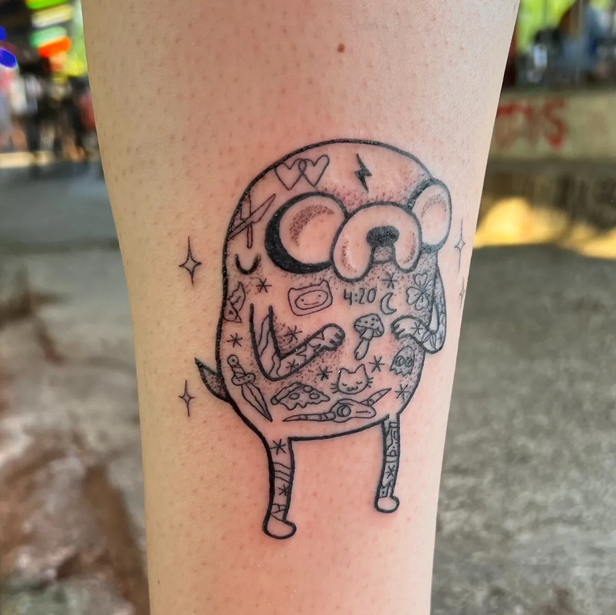 candy_ragequit_tattoo_zürich_010.webp - Image of Candy, Artist at Ragequit Tattoo Piercing Zurich