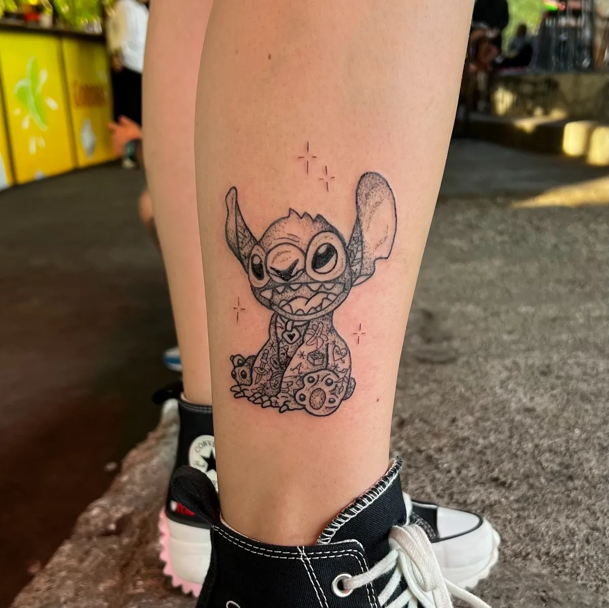 candy_ragequit_tattoo_zürich_014.webp - Image of Candy, Artist at Ragequit Tattoo Piercing Zurich