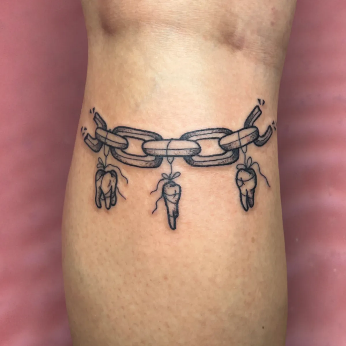 candy_ragequit_tattoo_zürich_057.webp - Image of Candy, Artist at Ragequit Tattoo Piercing Zurich