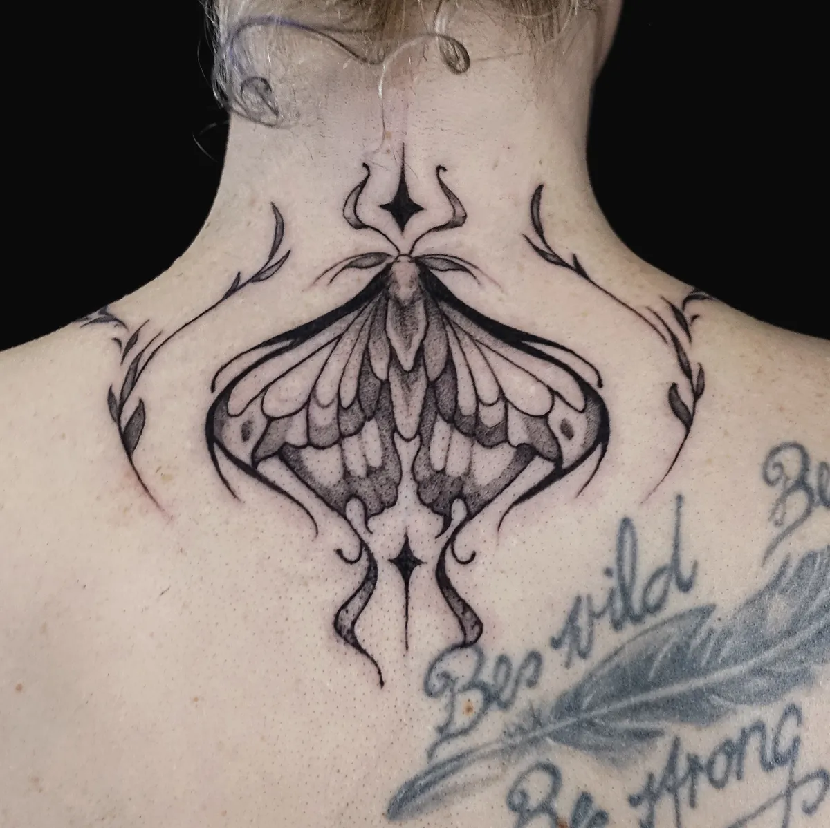 eileen_ragequit_tattoo_zürich_016.webp - Image of Eileen, Artist at Ragequit Tattoo Piercing Zurich