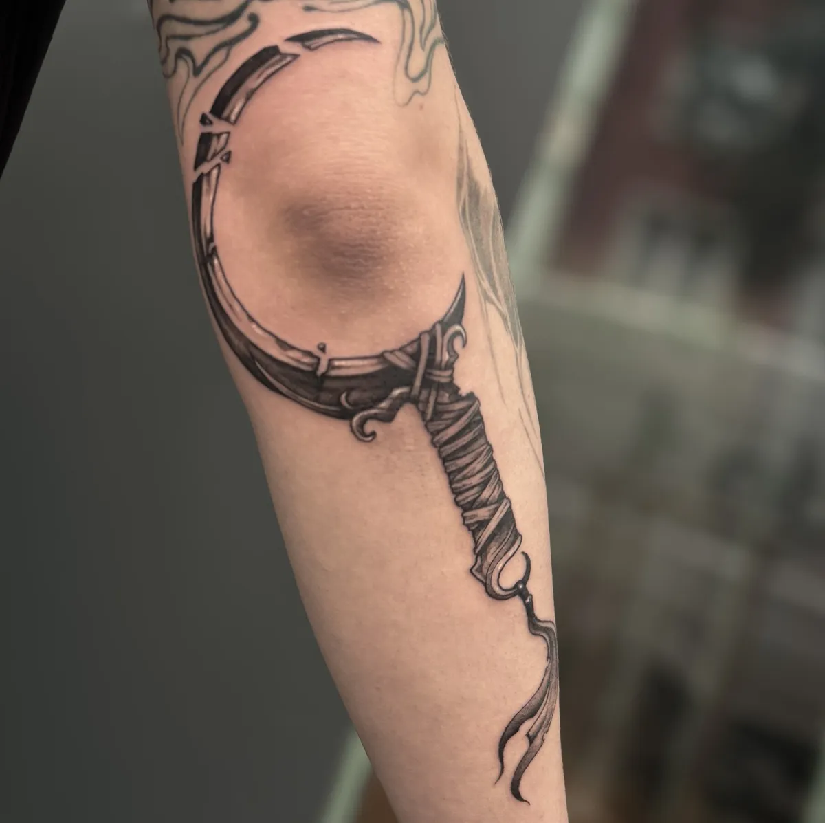 eileen_ragequit_tattoo_zürich_018.webp - Image of Eileen, Artist at Ragequit Tattoo Piercing Zurich