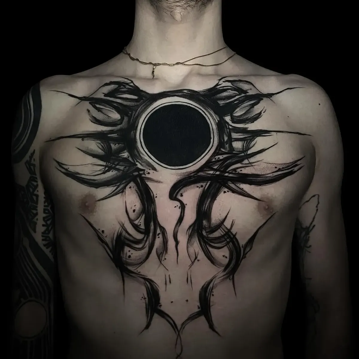 luna_ragequit_tattoo_zürich_008.webp - Image of Luna, Artist at Ragequit Tattoo Piercing Zurich