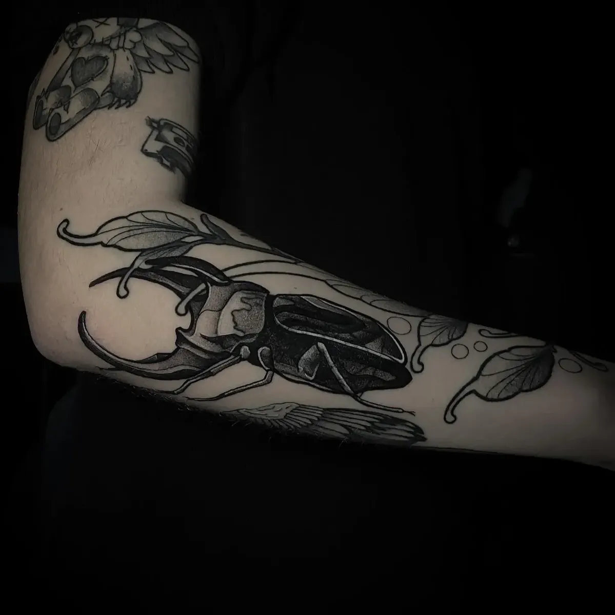 luna_ragequit_tattoo_zürich_035.webp - Image of Luna, Artist at Ragequit Tattoo Piercing Zurich