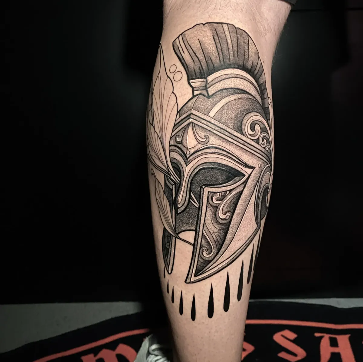 luna_ragequit_tattoo_zürich_038.webp - Image of Luna, Artist at Ragequit Tattoo Piercing Zurich