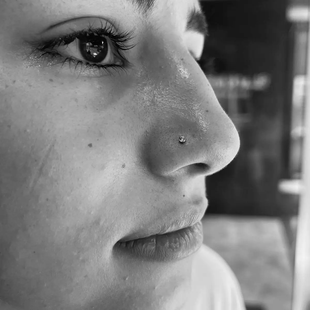 nina_ragequit_piercing_zürich_011.webp - Image of Nina, Artist at Ragequit Tattoo Piercing Zurich