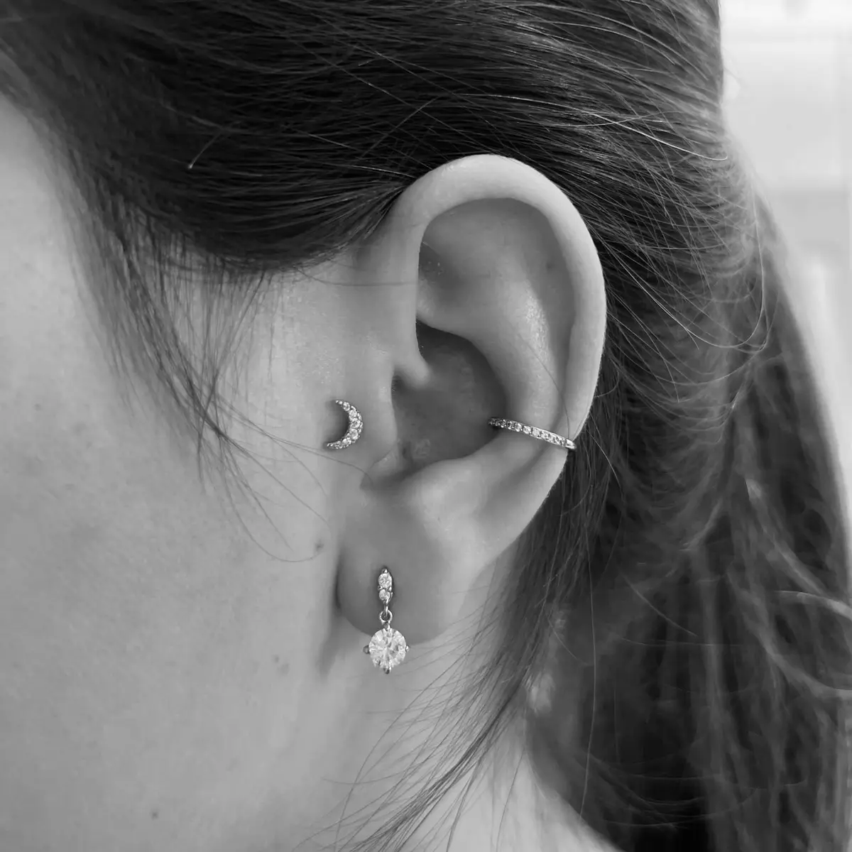 nina_ragequit_piercing_zürich_029.webp - Image of Nina, Artist at Ragequit Tattoo Piercing Zurich