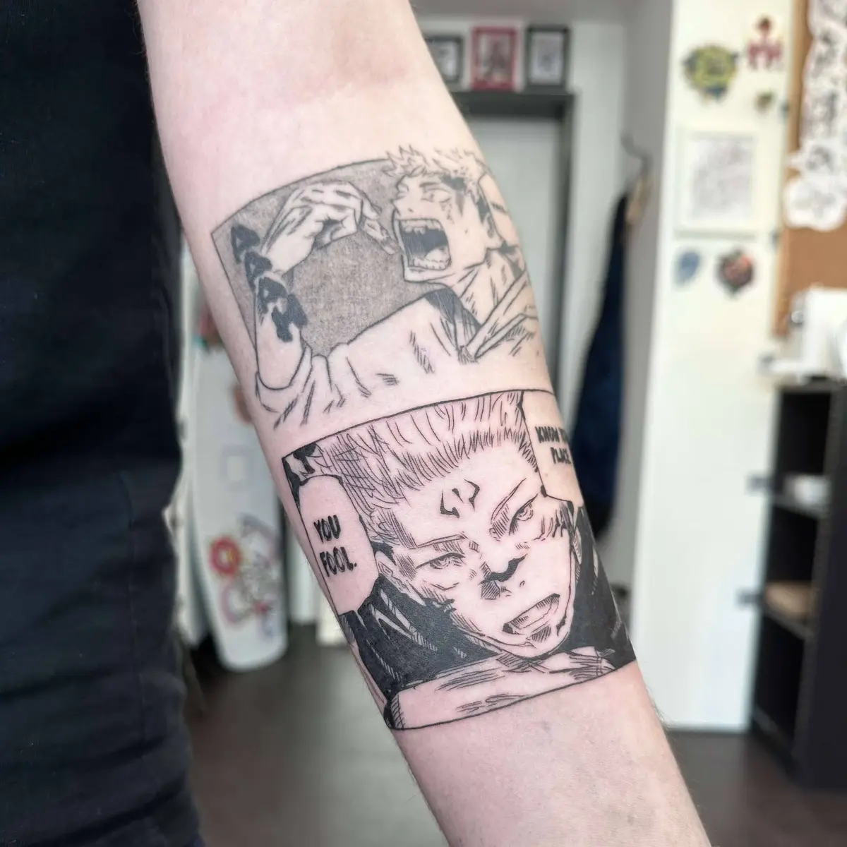 noemi_ragequit_tattoo_zürich_004.webp - Image of Noemi, Artist at Ragequit Tattoo Piercing Zurich