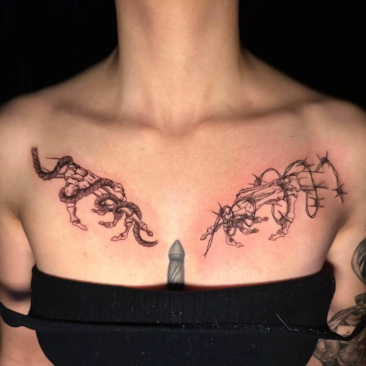 noemi_ragequit_tattoo_zürich_012.webp - Image of Noemi, Artist at Ragequit Tattoo Piercing Zurich